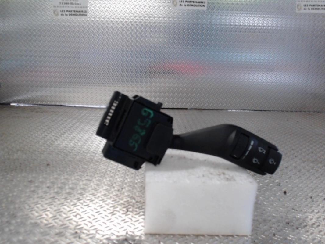 Commodo d'essuie glaces