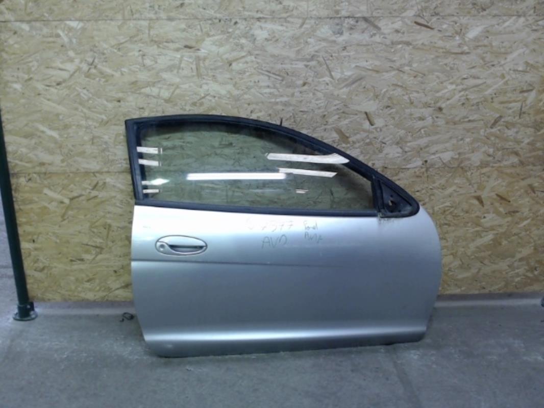 Porte avant droit