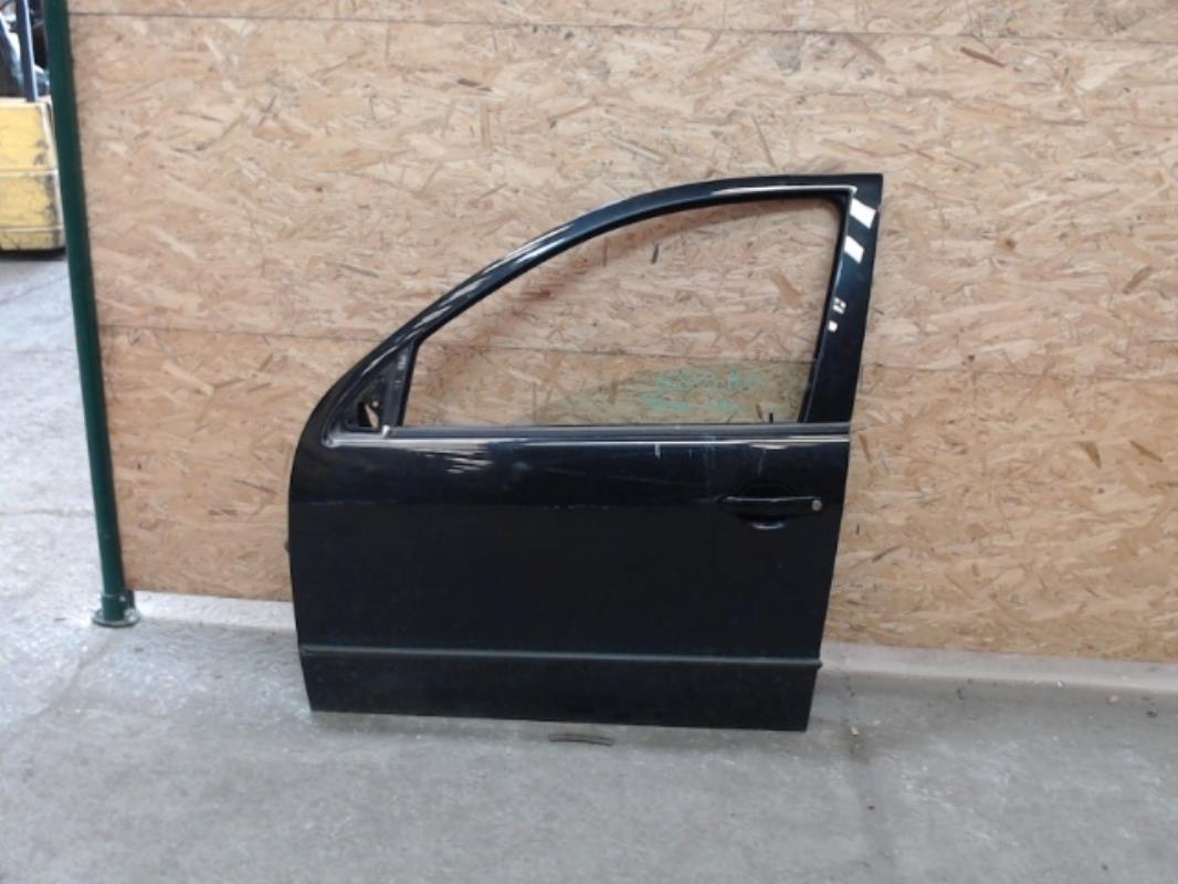 Porte avant gauche