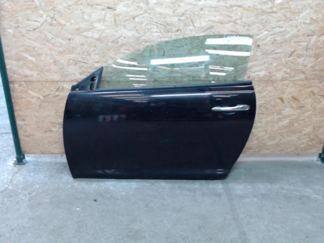 Porte avant gauche