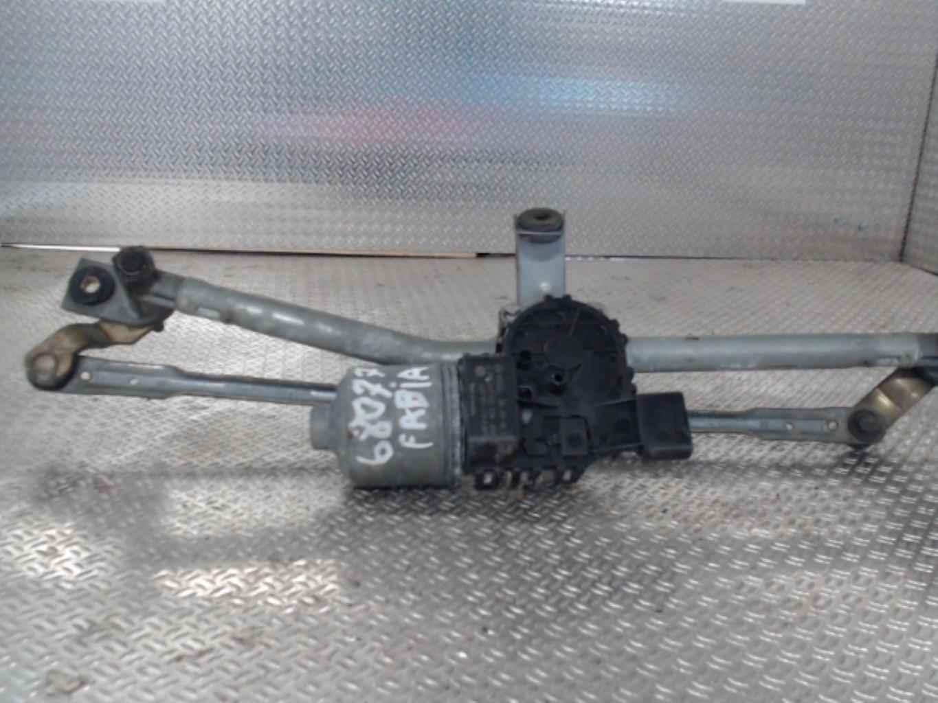 Moteur essuie glace avant