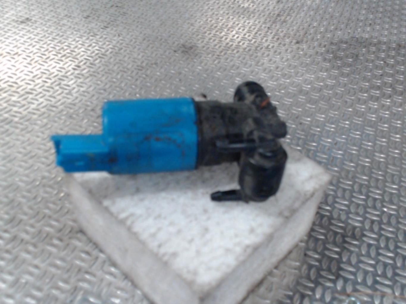 Pompe lave glace avant