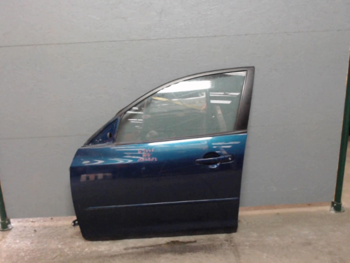 Porte avant gauche
