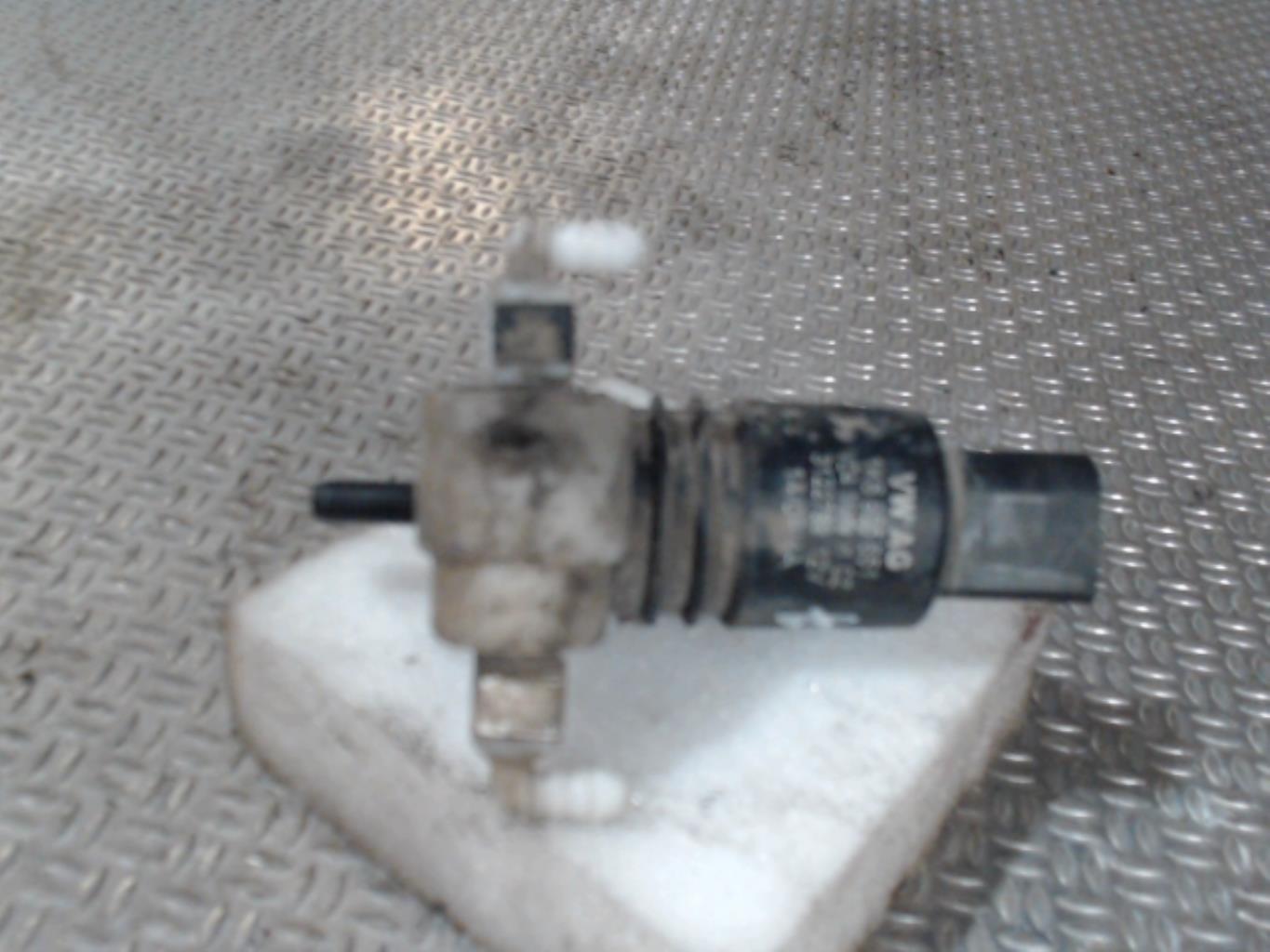 Pompe lave glace avant