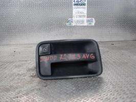 Poignee porte avant gauche