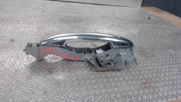 Poignee porte avant droit