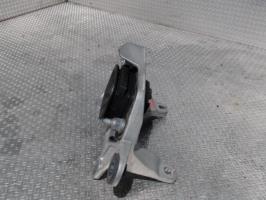 Support moteur gauche