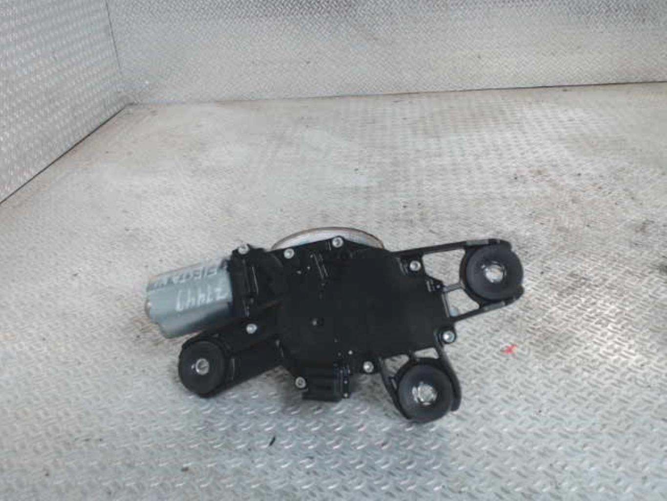 Moteur essuie glace arriere