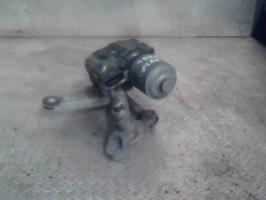 Moteur essuie glace avant gauche