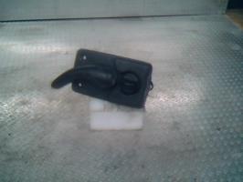 Poignee interieur porte laterale droite
