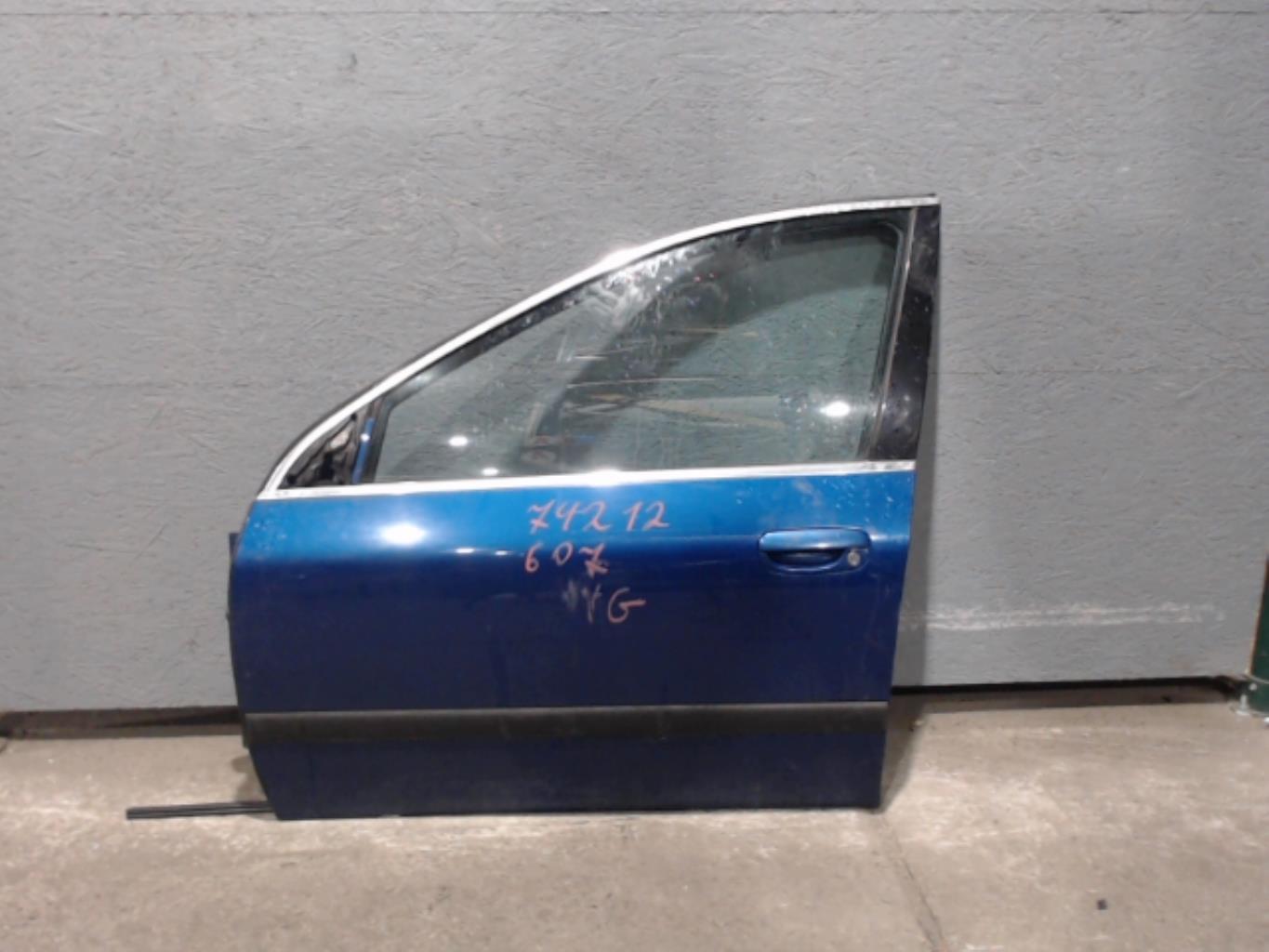 Porte avant gauche