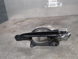 Poignee porte avant gauche