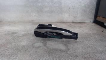 Poignee porte avant gauche