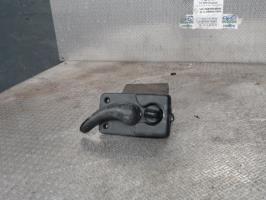 Poignee porte laterale droit