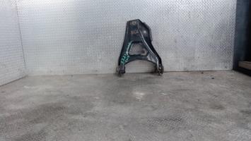 Triangle inferieur avant gauche