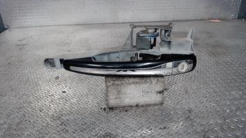 Poignee porte avant gauche