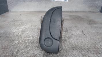 Poignee porte avant droit