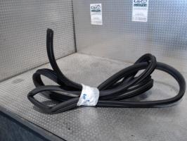 Joint de porte avant droite