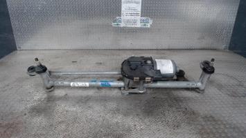 Moteur essuie glace avant