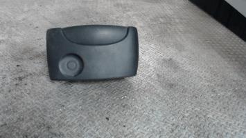 Poignee porte laterale droit