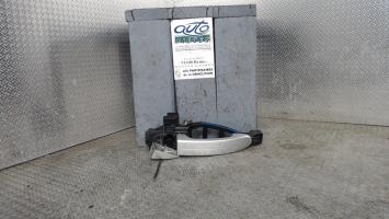 Poignee porte avant gauche