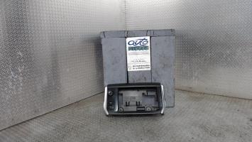 Facade autoradio