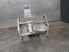 Charniere de porte de coffre gauche