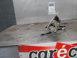 Fermeture centralisee avant droit