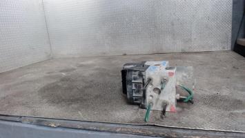 Bloc ABS (freins anti-blocage)