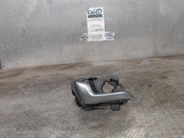 Poignee porte avant gauche