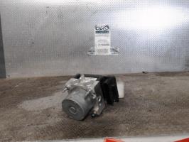 Bloc ABS (freins anti-blocage)