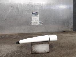 Poignee porte avant droit