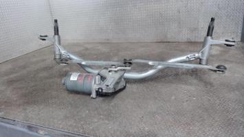 Moteur essuie glace avant