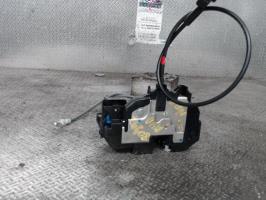Fermeture centralisee avant droit