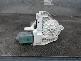 Moteur leve vitre arriere droit
