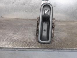 Interrupteur de leve vitre avant droit