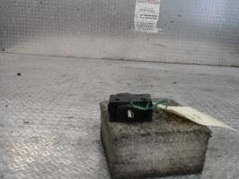 Interrupteur de leve vitre avant droit