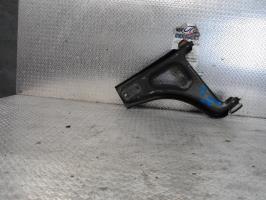 Triangle inferieur avant droit
