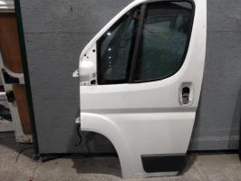 Porte avant gauche