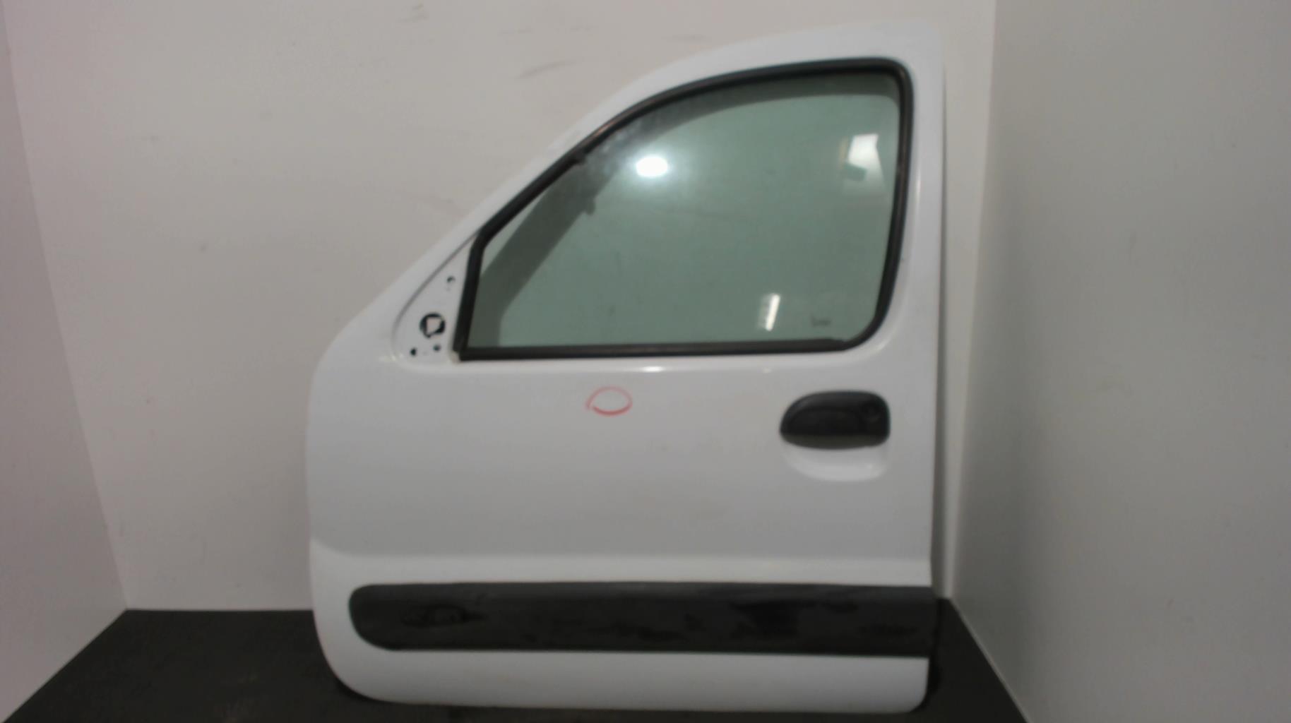 Porte avant gauche