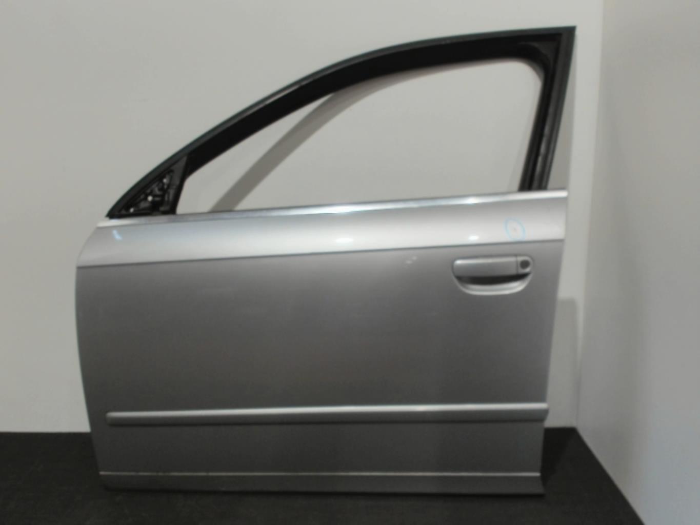 Porte avant gauche
