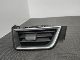 Aerateur tableau de bord avant gauche