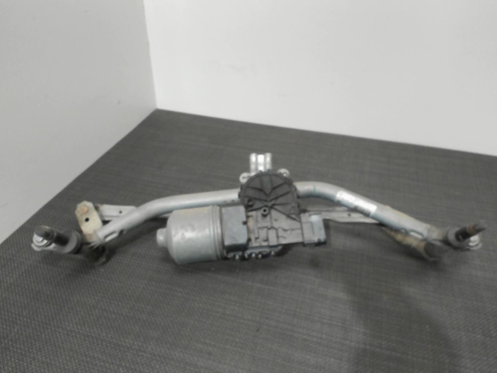 Moteur essuie glace avant