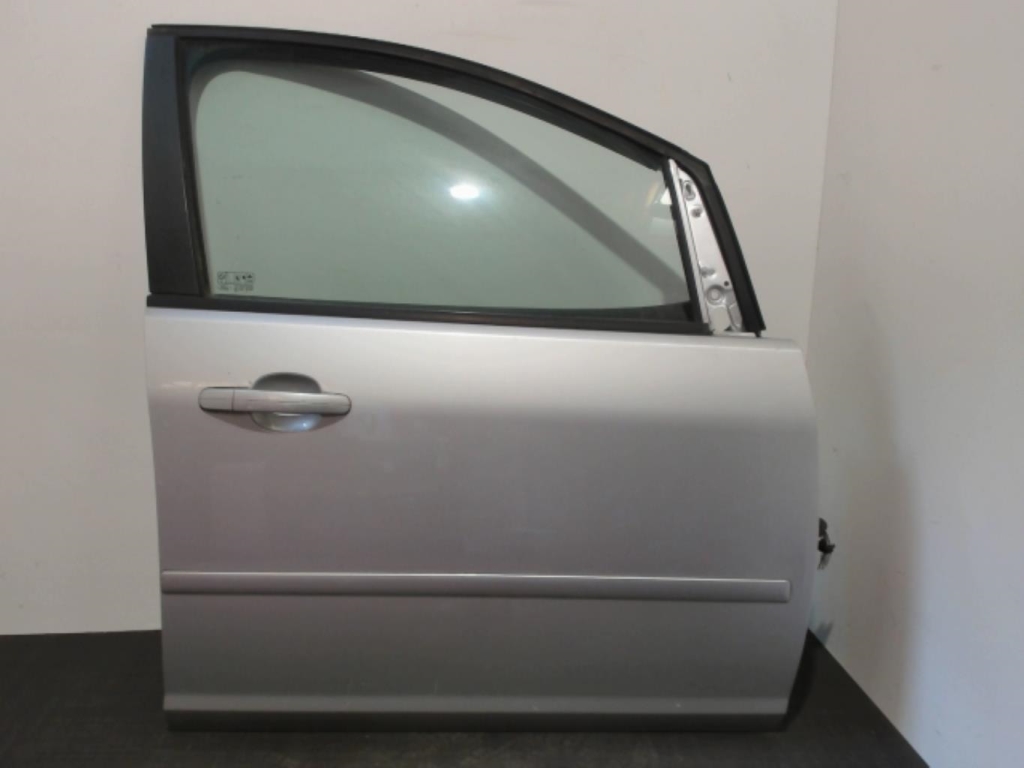Porte avant droit