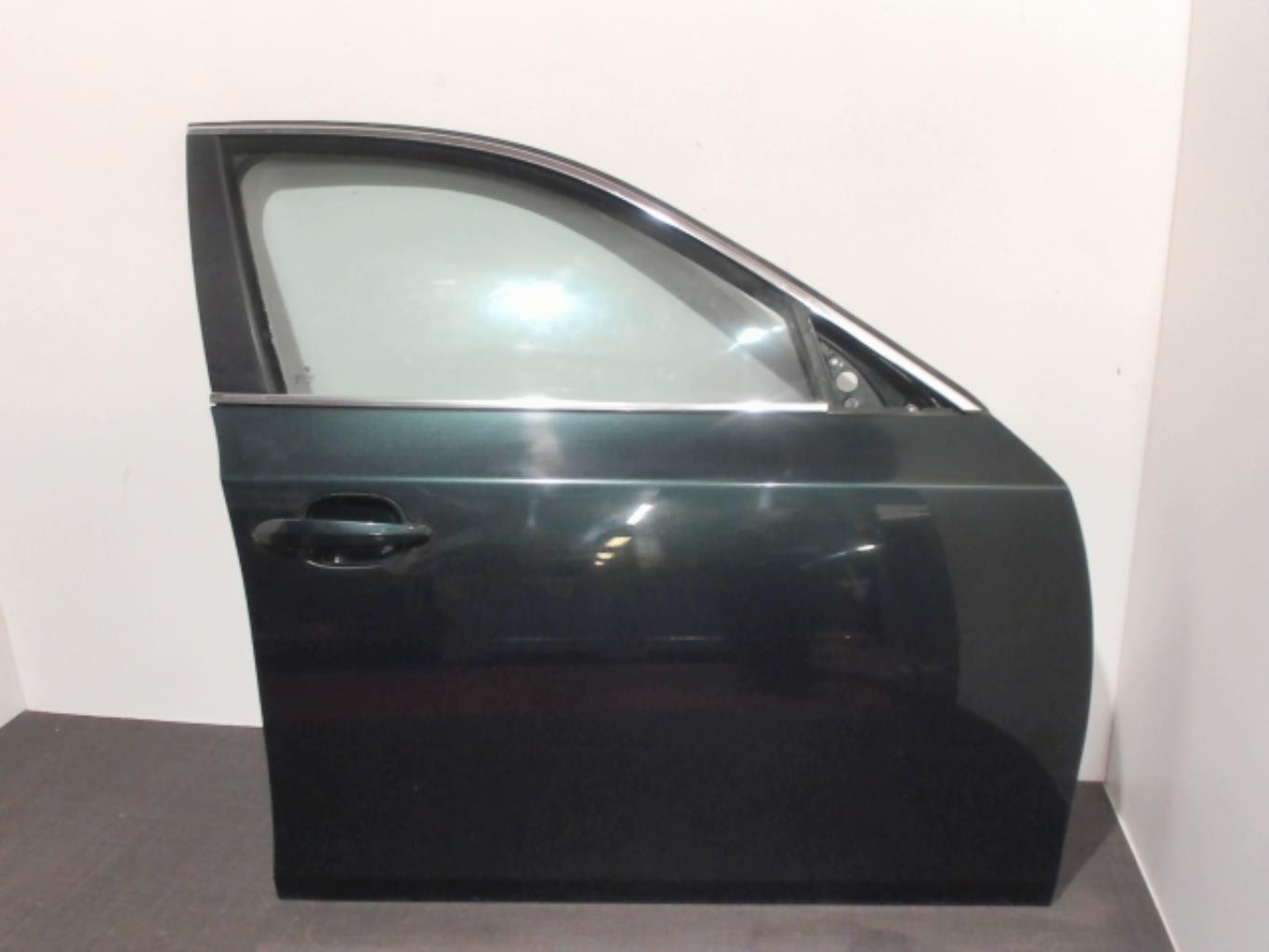 Porte avant droit