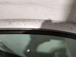 Porte avant droit