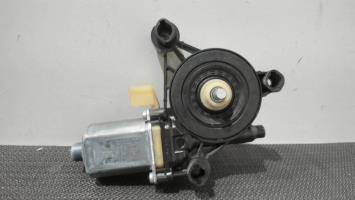 Moteur leve vitre avant droit
