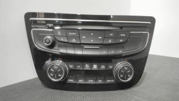 Facade autoradio