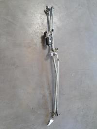 Moteur essuie glace avant