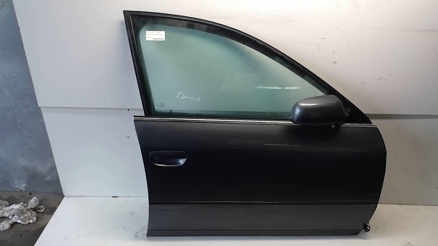 Porte avant droit